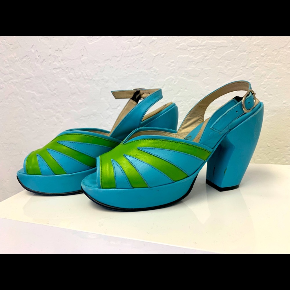 John Fluevog Size 7 Light Blue/Green heels